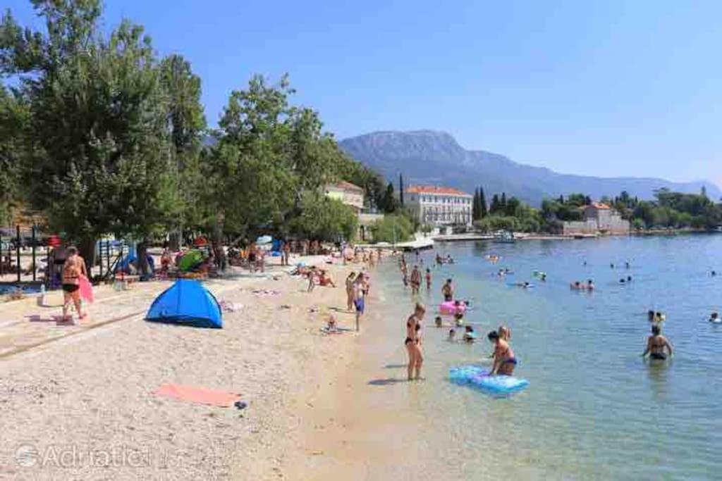 Spacious Apartment Matej Near The Sea Kaštela Екстериор снимка