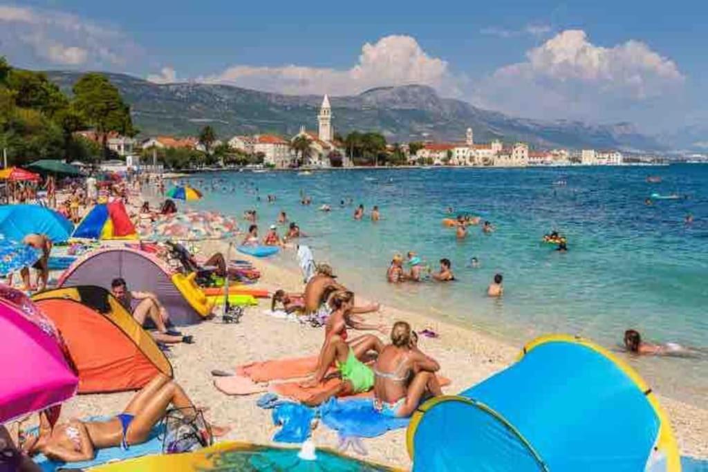 Spacious Apartment Matej Near The Sea Kaštela Екстериор снимка